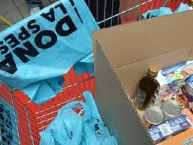 Torna sabato la raccolta solidale 'dona la spesa per la scuola'