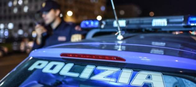 Rapinatori seriali arrestati grazie alla ''busta bianca'' a Milano 