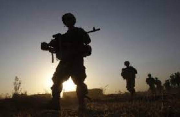 I lucrosi affari delle armi dietro alla ''guerra permanente''