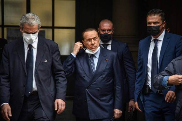 Processo Berlusconi riparte dopo rinuncia a perizia
