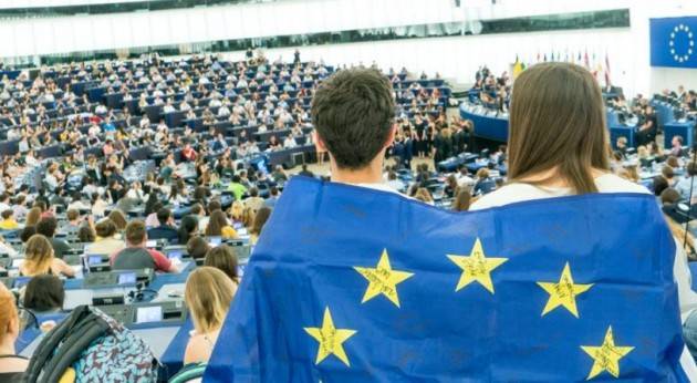 Sostenibilità, digitalizzazione e tutela del consumatore all’evento europeo della Gioventù