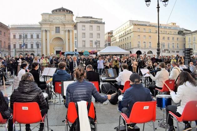 Castelleone MagicaMusica ora sperimenta anche il violino