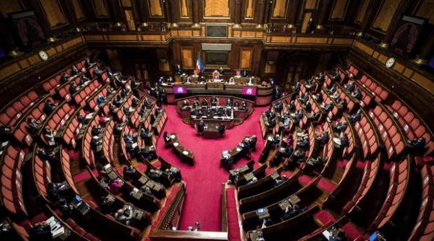 IL SENATO BLOCCA IL DDL ZAN: LITI IN AULA