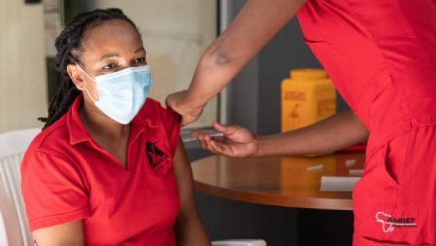 Vaccini Covid-19: cinque proposte dall’Africa