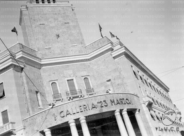 (CR) Quando la Galleria si chiamava XXIII Marzo ospitava...|Michele de Crecchio