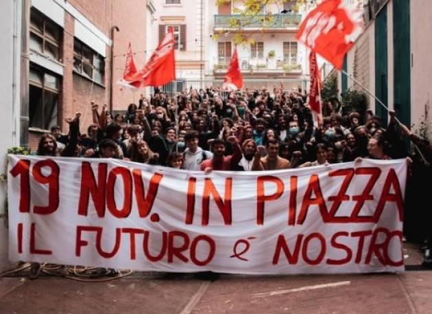 Retestudenti Ora scendiamo in piazza il 19 Novembre 2021