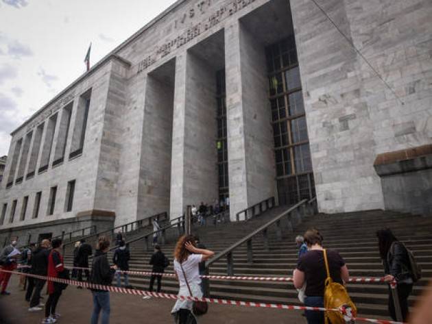 Ha drogato una coppia e violentato la donna, arrestato agente immobiliare