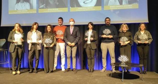 A Milano Roche premia 8 ricercatori under 40