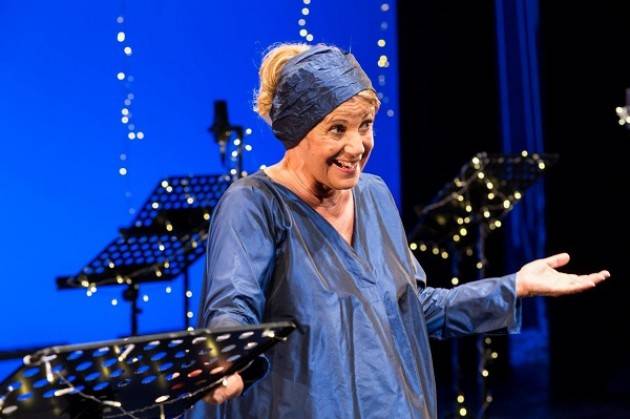 LELLA COSTA IN INTELLETTO D'AMORE AL TEATRO PONCHIELLI (CR)