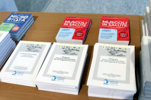 Esce ''Caregiving'', il manuale per chi assiste l'anziano