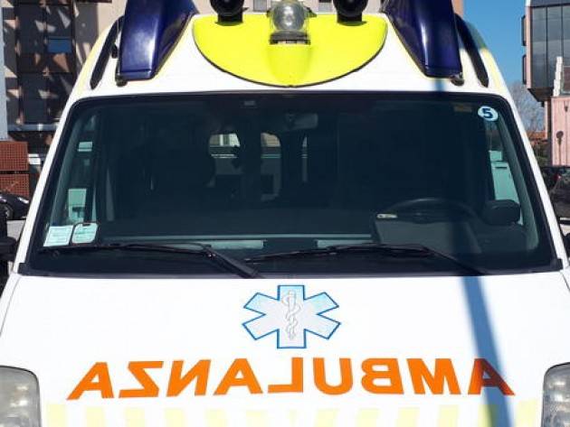 Ripalta Cremasca Auto contro palo, un morto