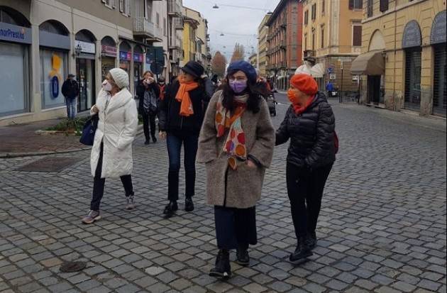 Anche a Cremona  si è svolto Orange Walk per uguaglianza di genere