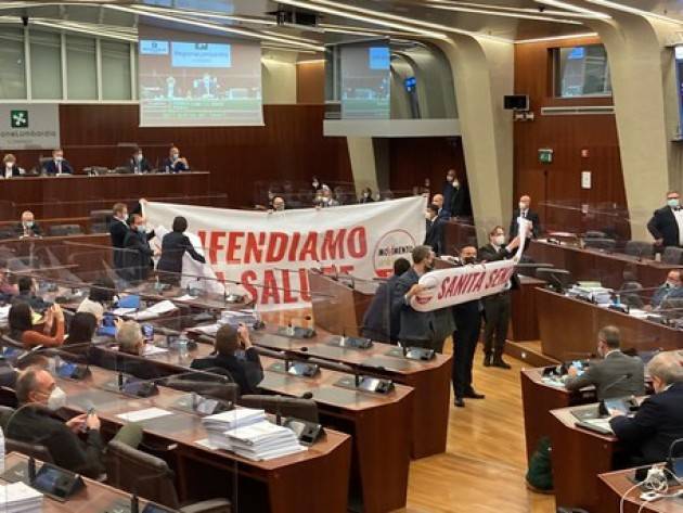 Taglio emendamenti riforma sanità, caos in Aula Lombardia
