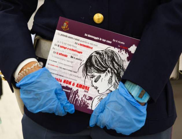 Stalking su attivista contro femminicidi, indagato a Milano