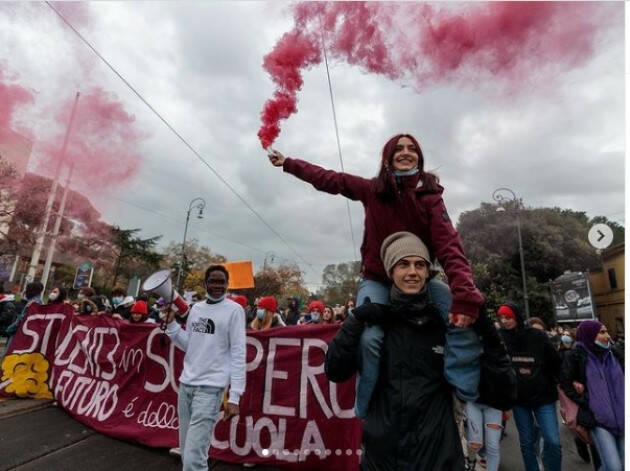 La scuola si cambia insieme | Retestudenti