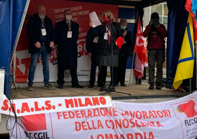 Sciopero scuola 10 dicembre u.s. La cremonese Valenti apre manifestazione a Milano