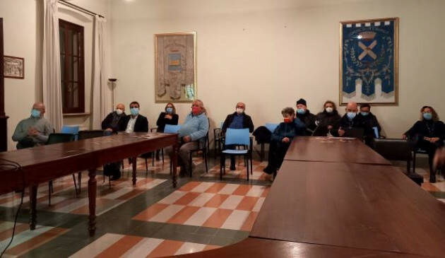 Emmaus presentato a Torre de' Picenardi l'emporio solidale di Piadena.