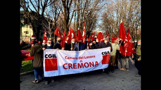 Pedretti Cgil Cremona a Milano in p.zza Arco della Pace per sciopero generale 