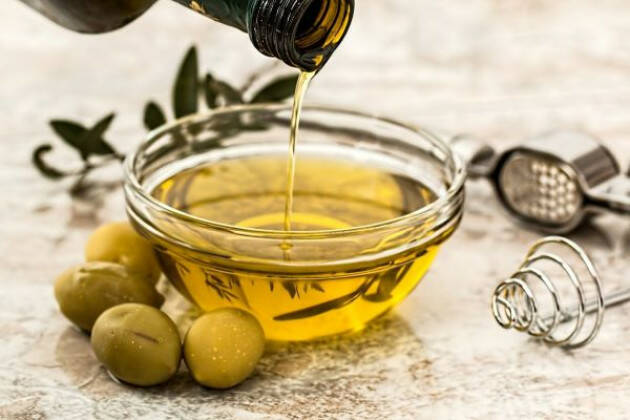 Milano Oli extra vergini di oliva e innovazione.