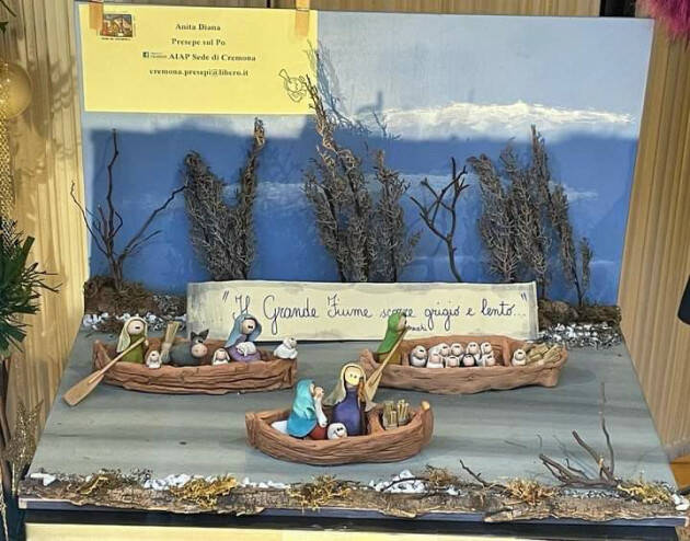 Cremona Mostra diffusa di presepi artigianali nei negozi del centro storico