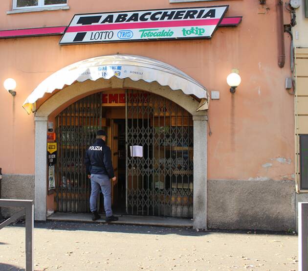 FURTO DA 10MILA EURO ALLA TABACCHERIA ''SMOKE23''