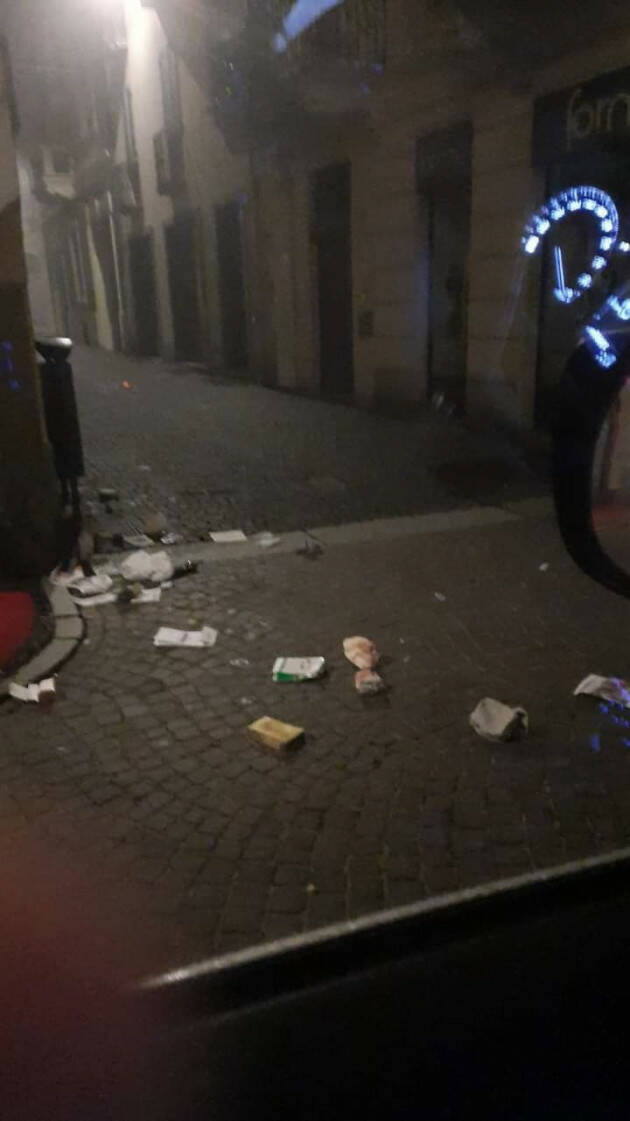 2021 CHE VA, 22' CHE VIENE: CAPODANNO ALL'INSEGNA DEI DANNI