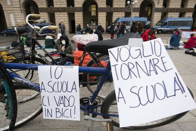 CNDDU E’ necessario ritornare a scuola in presenza il10 gennaio