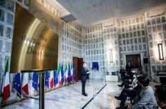 La Farnesina intitola la sala dei Trattati Ue a David Sassoli