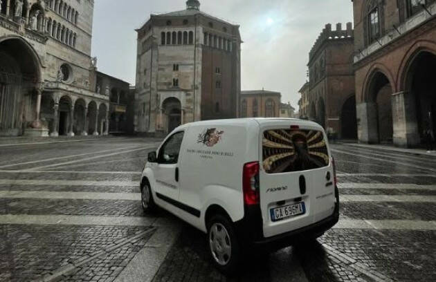 Cremona IL TEATRO PONCHIELLI VIAGGIA GRAZIE A BOSSONI AUTOMOBILI