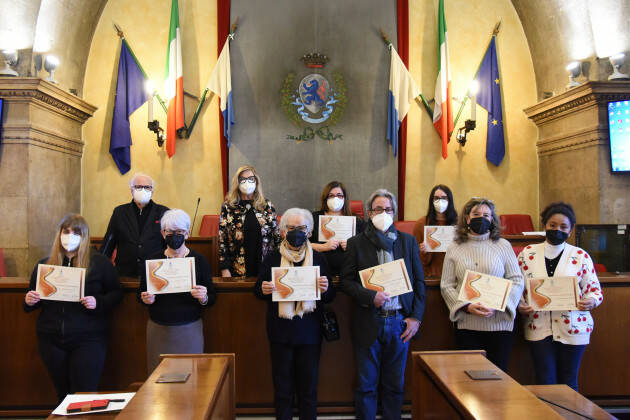 BRESCIA: consegna diplomi corso di fotografia