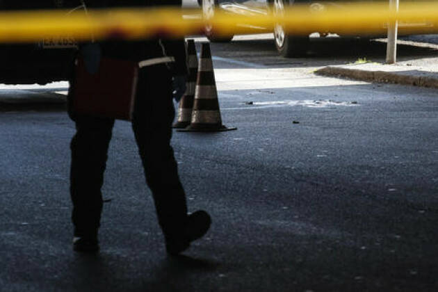 Tampona auto, alcol 7 volte oltre limite