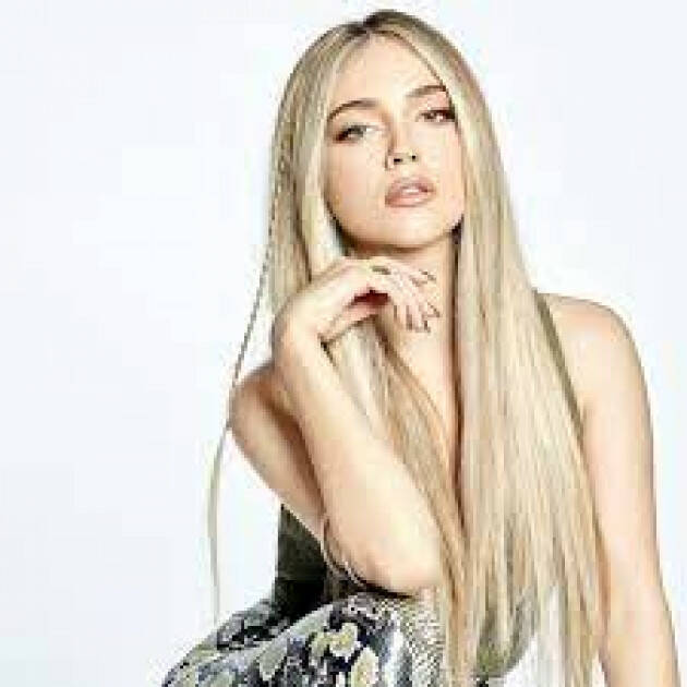 Sanremo 2022 - Ana Mena - ''Duecentomila ore''