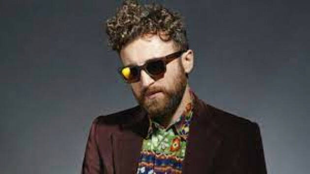 Sanremo 2022 - Dargen D'Amico - ''Dove si balla''