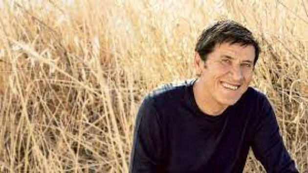 Sanremo 2022 - Gianni Morandi - ''Apri tutte le porte''