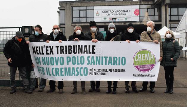 TORNA IN PIAZZA A RACCOGLIERE FIRME PER RAFFORZARE LA SANITÀ DEL CREMASCO