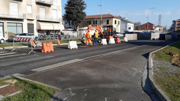 Intervento per la rimozione di tombini in via Persico
