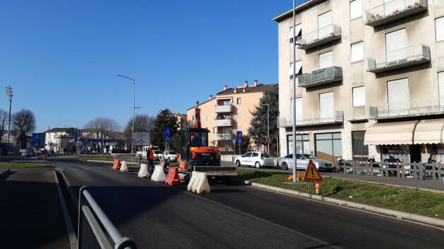 Intervento per la rimozione di tombini in via Persico