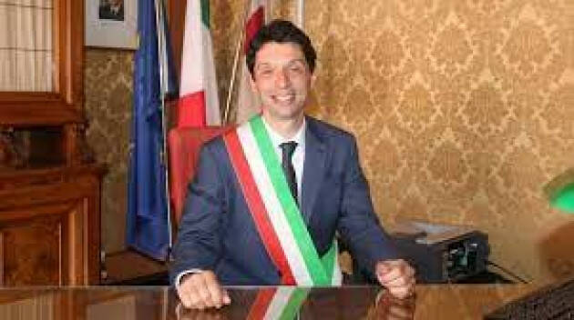 Attenzione a falsi profili social del Sindaco Gianluca Galimberti