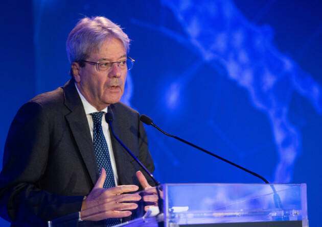 Conferenza stampa Gentiloni su previsioni economiche invernali