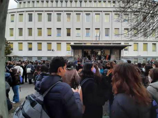 A Milano occupato anche il liceo Beccaria