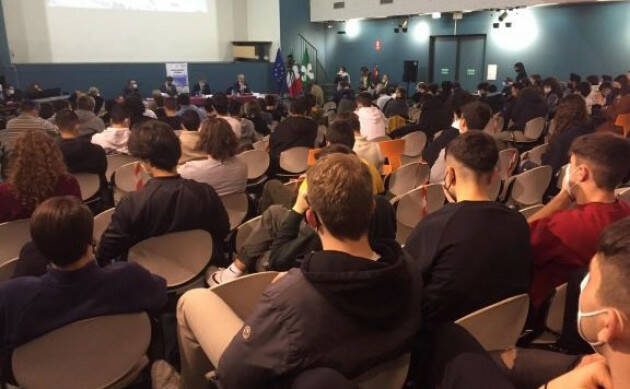 All’Istituto Torriani di Cremona 'I giovani incontrano le istituzioni'