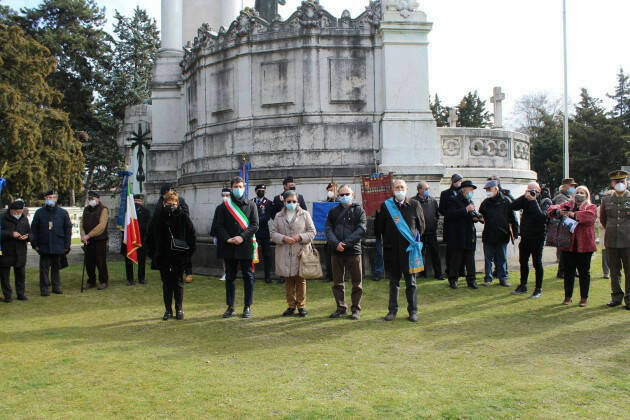 COMMEMORATO AL CIVICO CIMITERO IL GIORNO DEL RICORDO