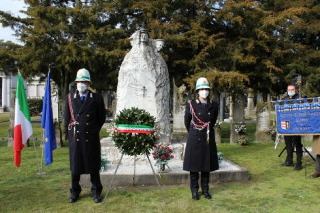 COMMEMORATO AL CIVICO CIMITERO IL GIORNO DEL RICORDO