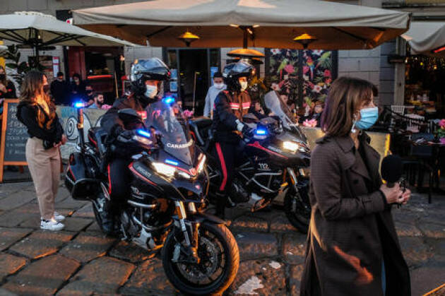 Rissa a bottigliate in via Lecco a Milano, sei indagati