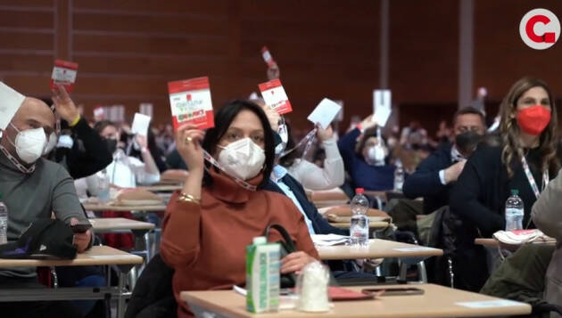 Cgil Maurizio Landini (sg Cgil) conclude il dibattito Assemblea di  Rimini