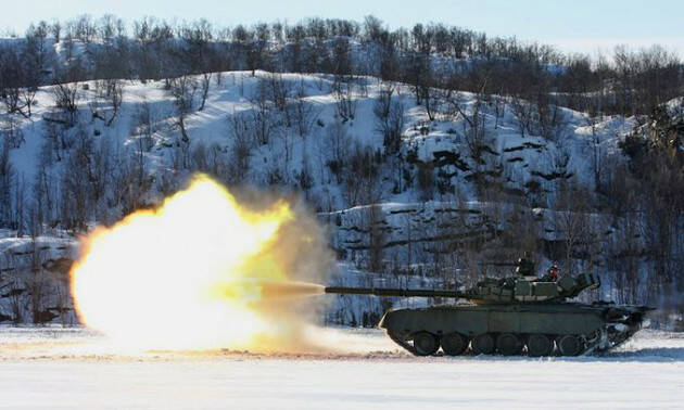 Visioni opposte tra Europa e Usa sul rischio di guerra in Ucraina