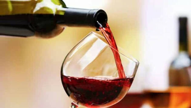VINO- PARLAMENTO UE SALVA 10MILA ANNI , IN LOMBARDIA 90% PRODUZIONE DI QUALITA'