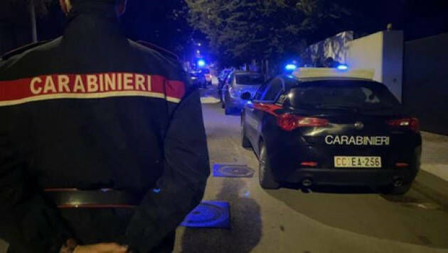 Movida violenta a Milano, 6 feriti in liti e rapine