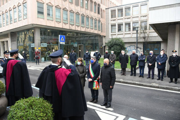 BRESCIA: Commemorazione al monumento in via Gramsci