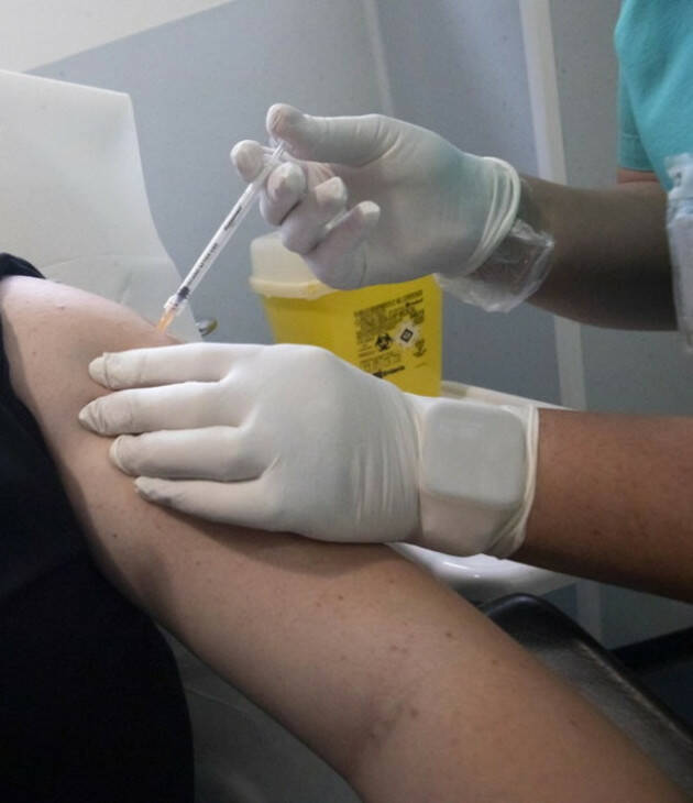 ADUC - Pandemia: quale è la situazione delle vaccinazioni?